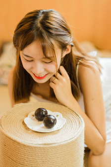 龙哲罗拉